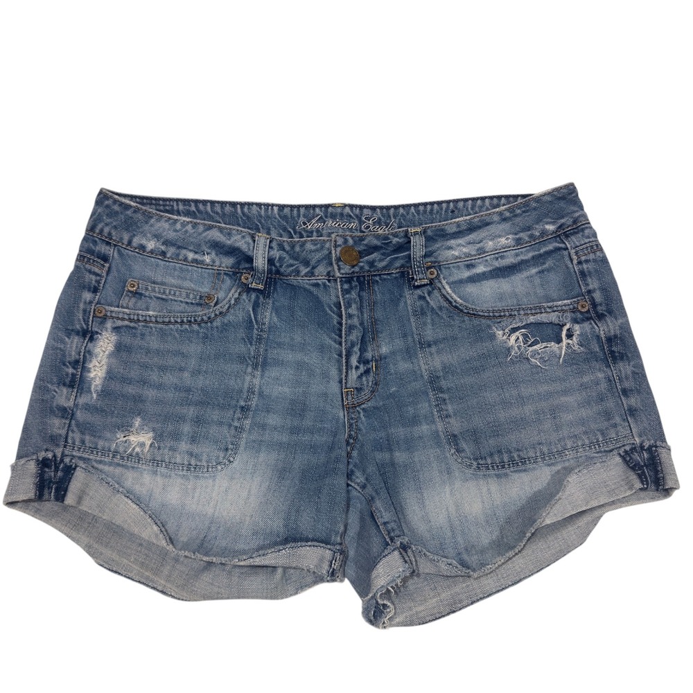 American Eagle Denim Shorts Womens Size 14‎ Distressed Light Wash Cuffed